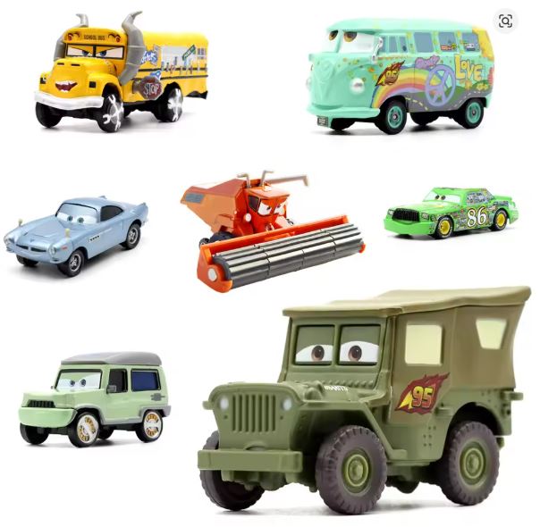 Disney Pixar Cars 3 — 1:55 Scale Lightning McQueen & Mater Alloy Die-Cast Set